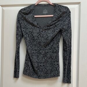 Cuddl Duds Gray Patterned Long Sleeve Top
